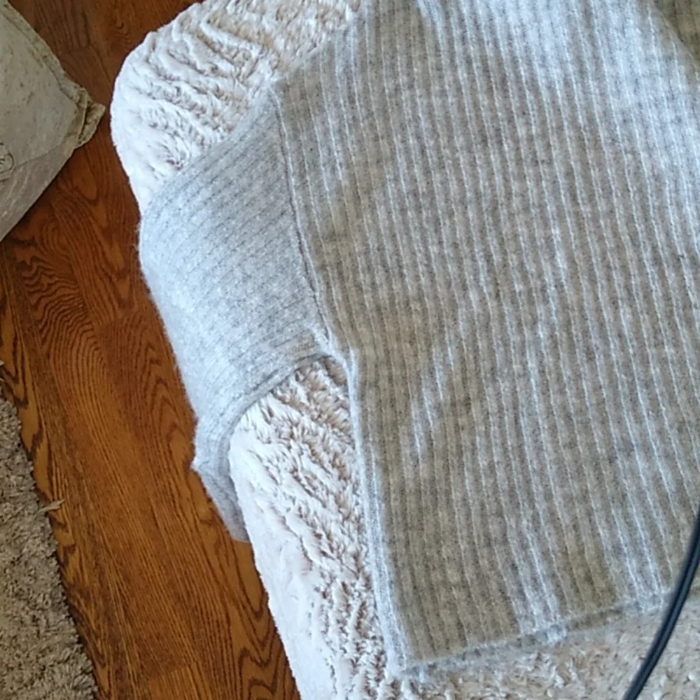 Divided Turtleneck Sweater - Picture 8 of 11